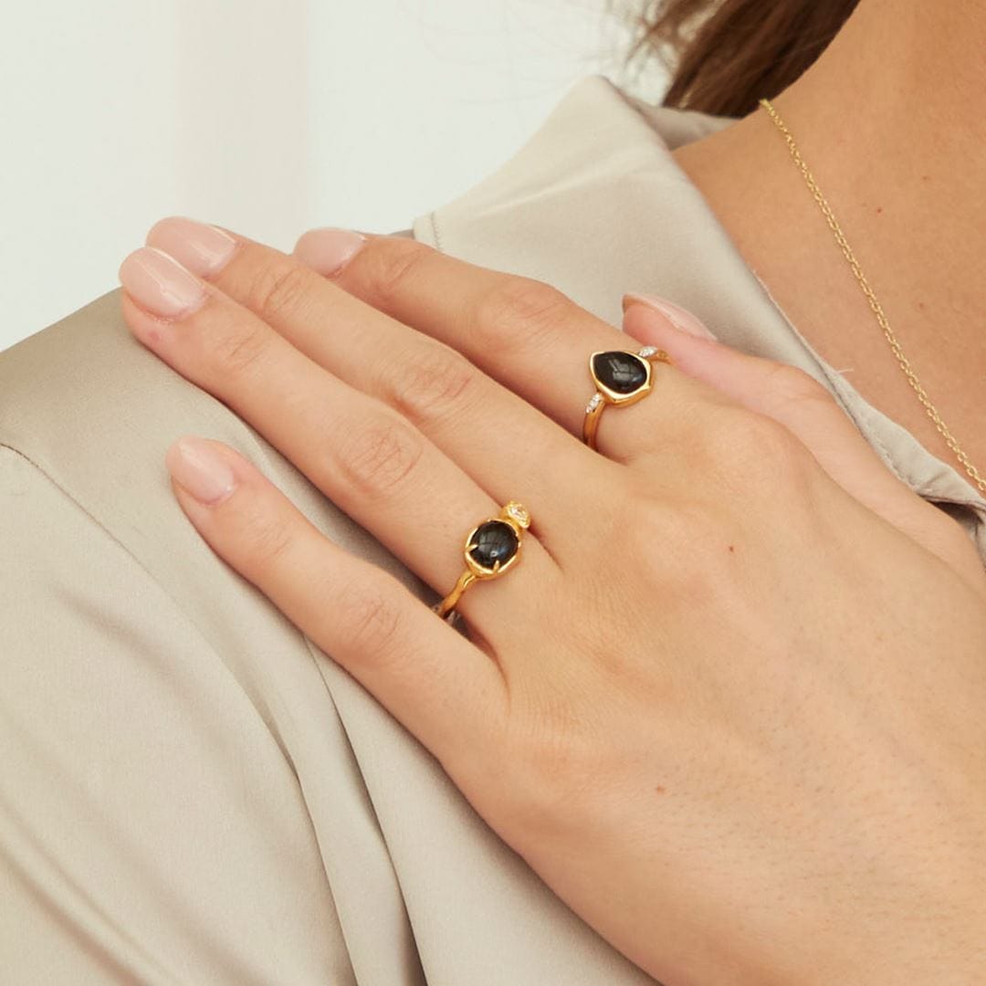 253R710303925 Irregular Oval Black Onyx & White Topaz Ring In 18ct Gold Plated SterlIng Silver On Model