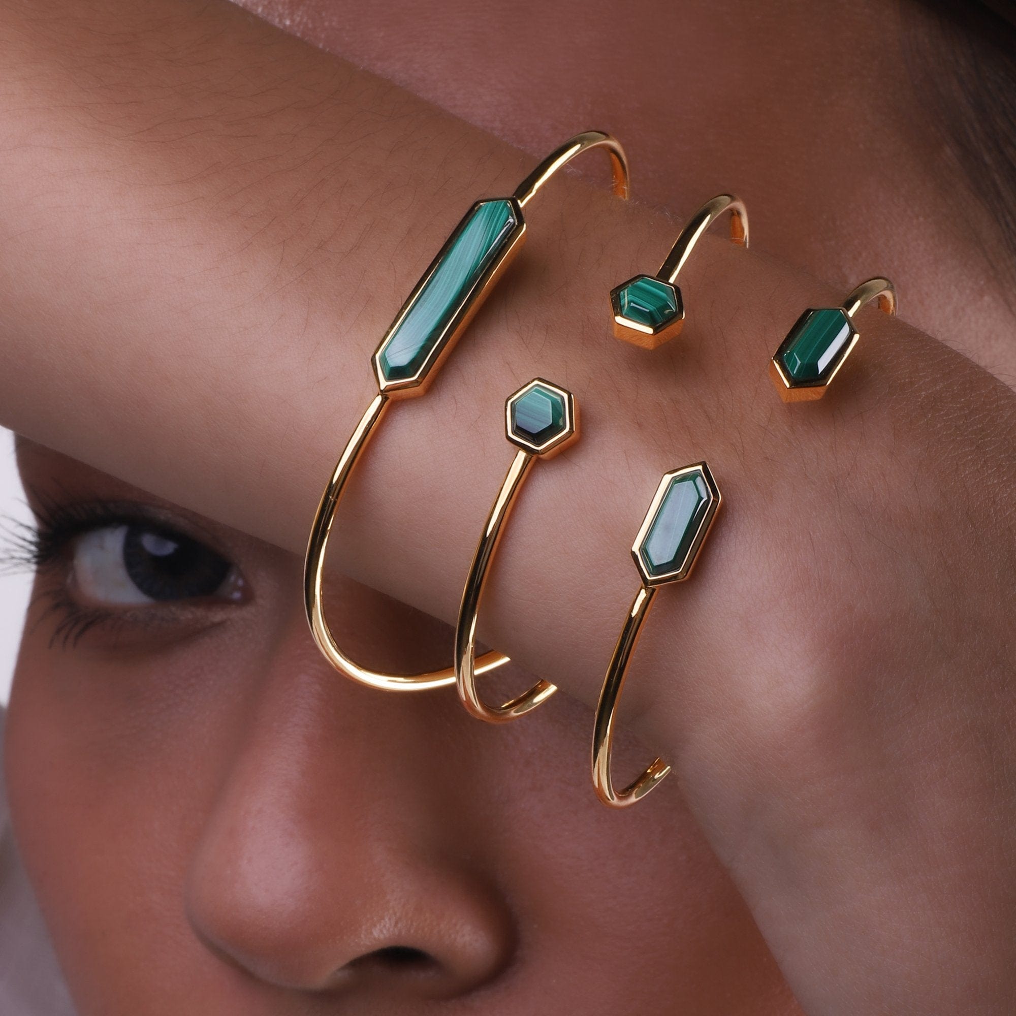 Geometric Malachite Open Bangle in Gold Plated Silver - Gemondo