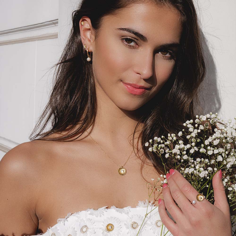 Pleated Fan Design Pearl Ring Necklace