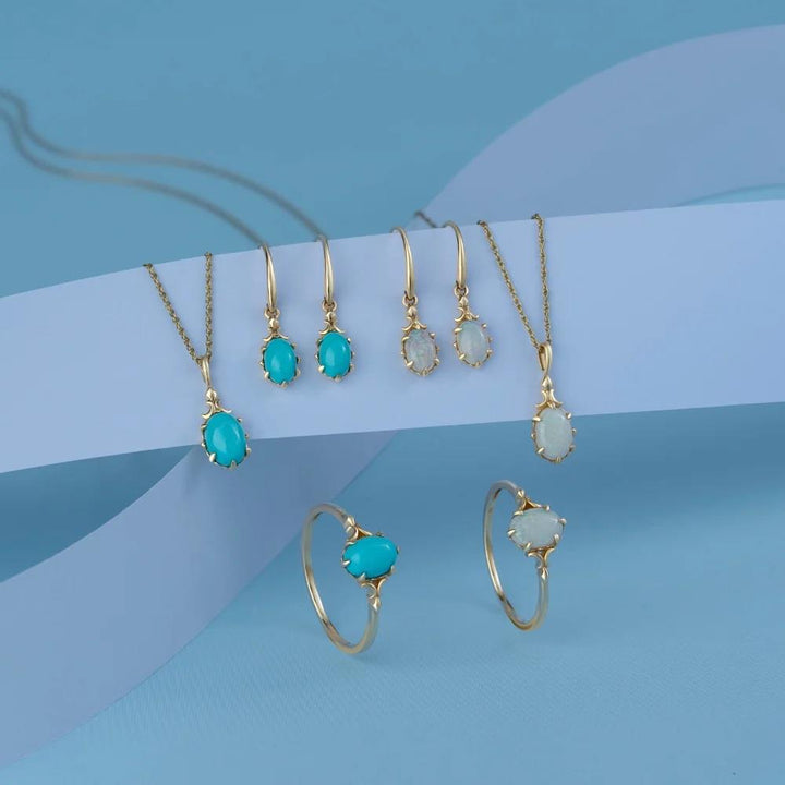 Classic Oval Opal Pendant Necklace in 9ct Yellow Gold