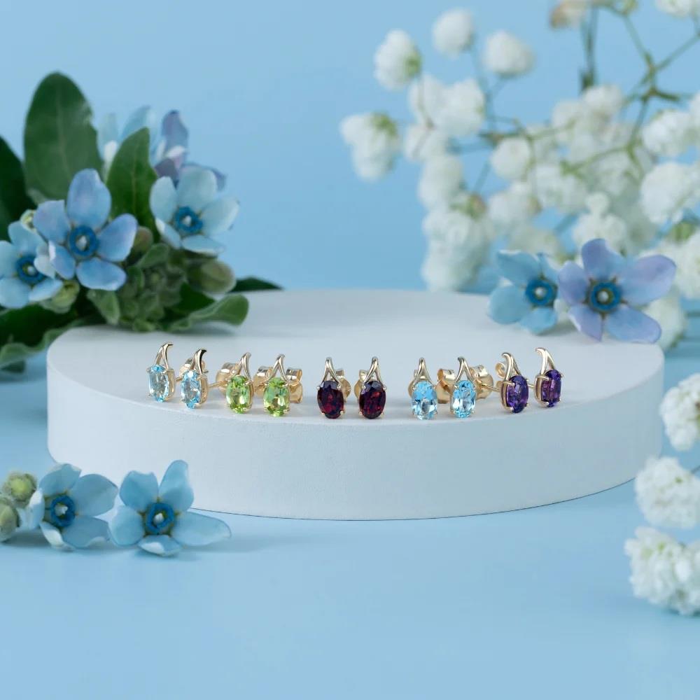 Classic Oval Garnet Stud Earrings in 9ct Yellow Gold 7x5mm