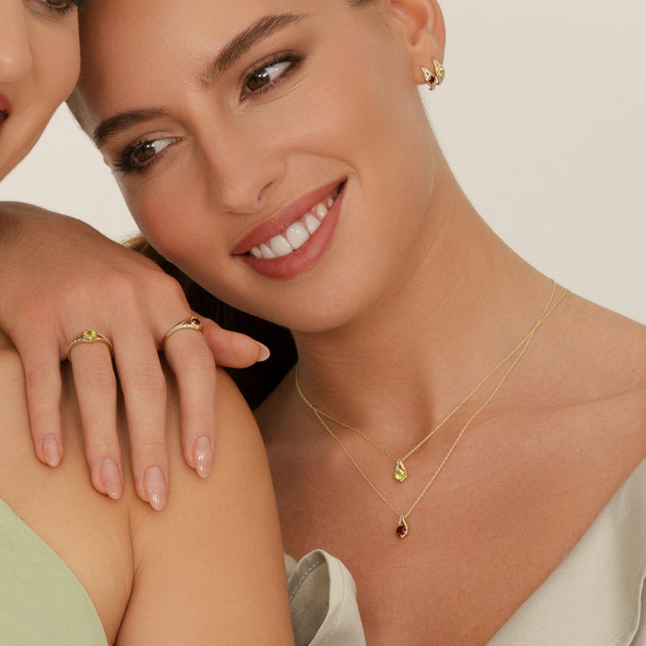 Geometric Hexagon with Prong set Round Peridot and Diamond Pendant Necklace in 9ct Yellow Gold