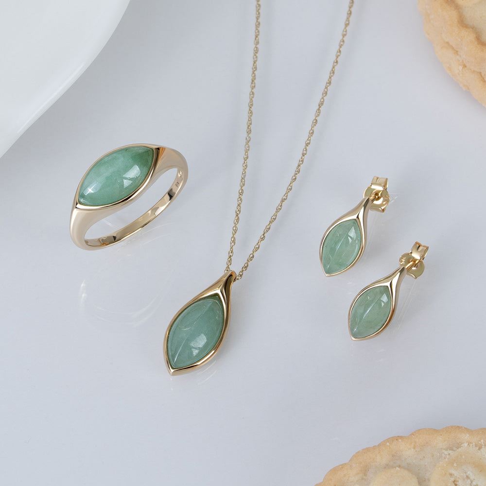 Classic Marquise Green Jadeite Pendant Necklace in 9ct Yellow Gold