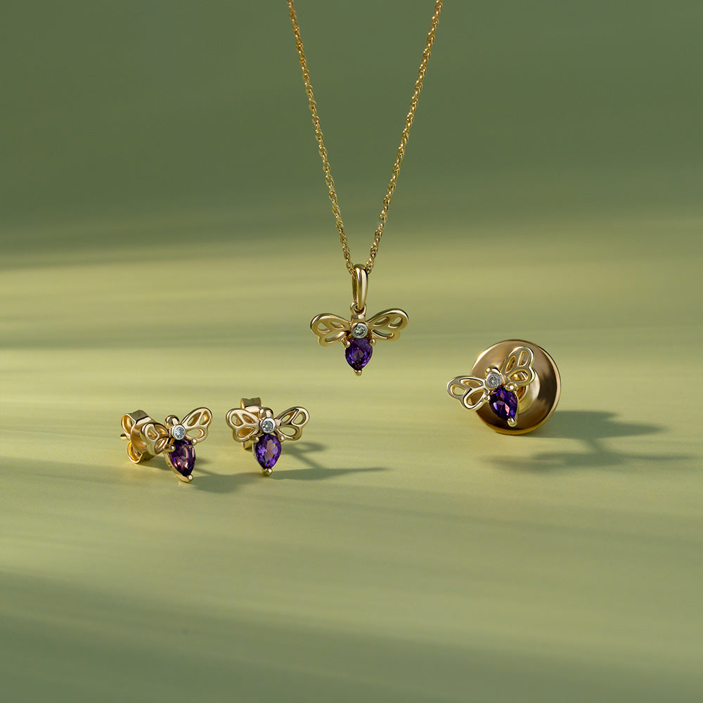 Honeycomb Art Nouveau Pear Shape Amethyst and Diamond Bee Pin in 9ct Yellow Gold
