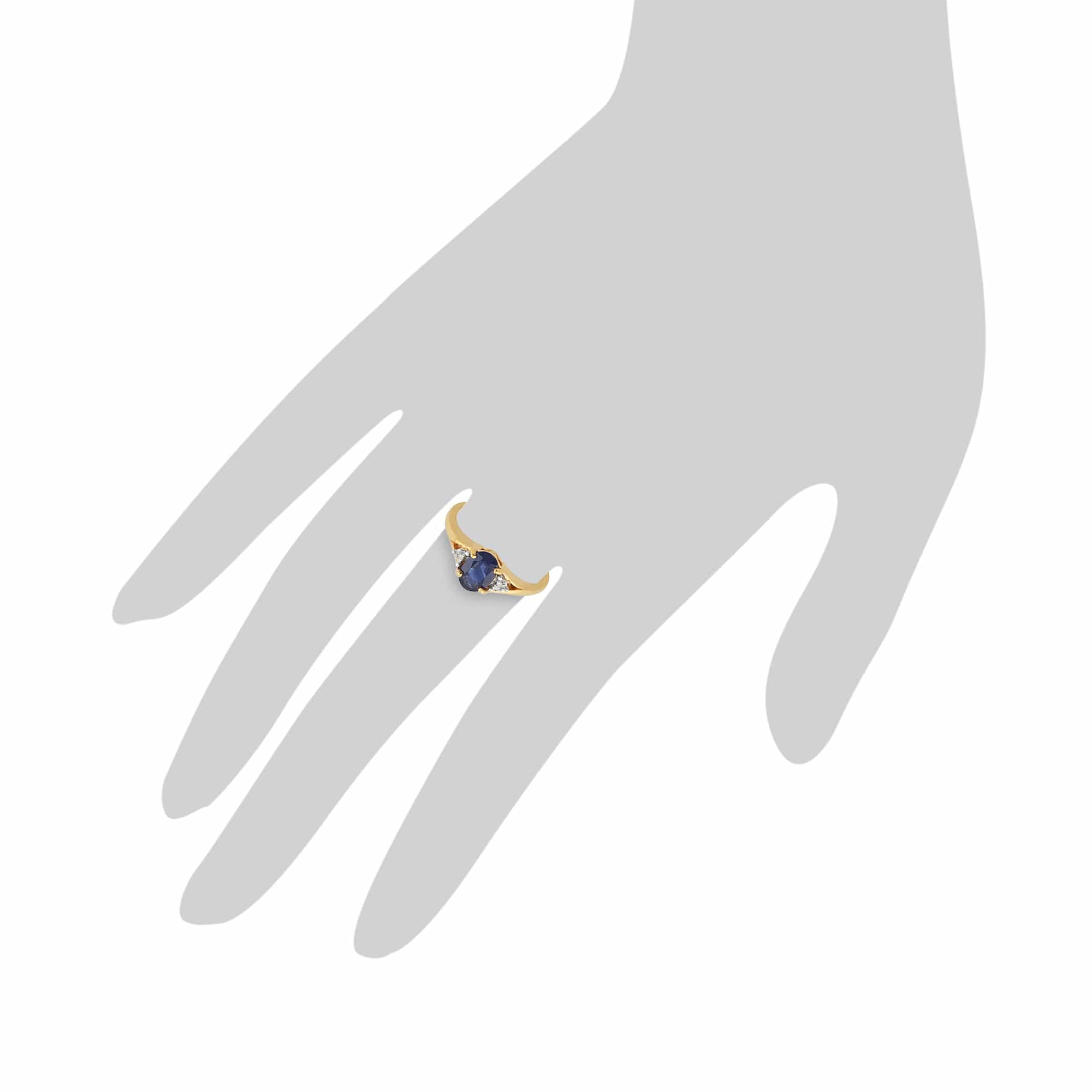 Classic Oval Light Blue Sapphire & Diamond Ring in 9ct Yellow Gold Scale Image 
