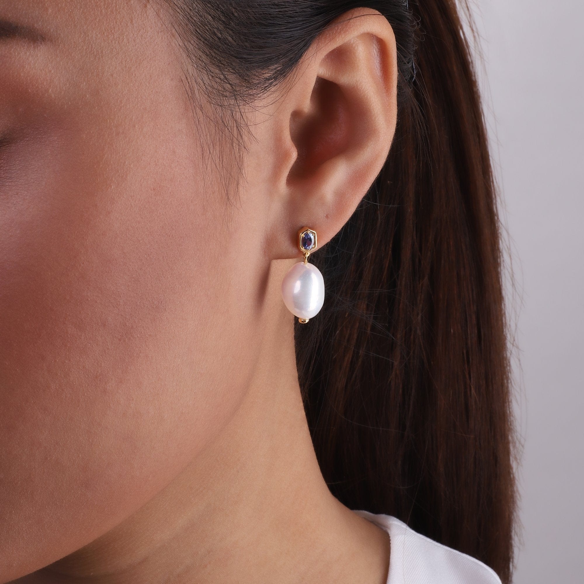 270E028209925 Modern Baroque Pearl & Tanzanite Drop Earrings in Gold Plated Silver 4