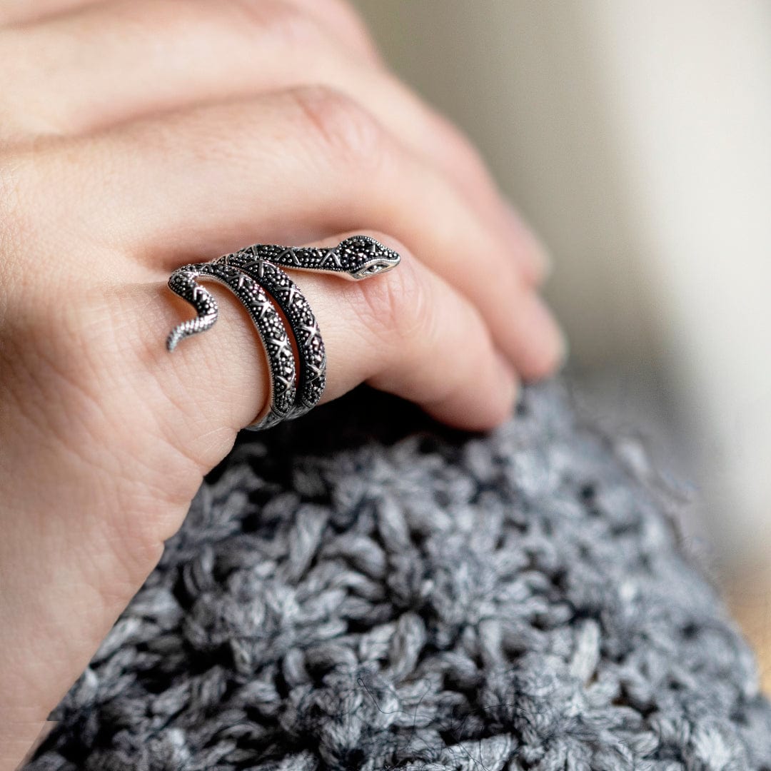 Art Nouveau Style Round Marcasite Snake Statement Ring in 925 Sterling Silver - Gemondo
